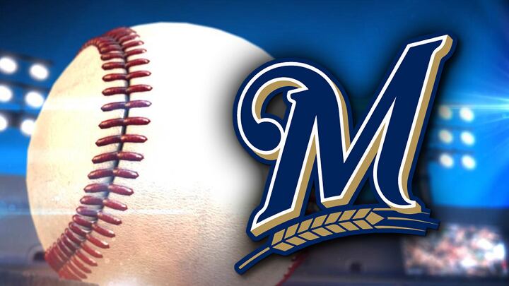 Brewers Beat Rays 5-4 to Take Two-Game World Series Lead