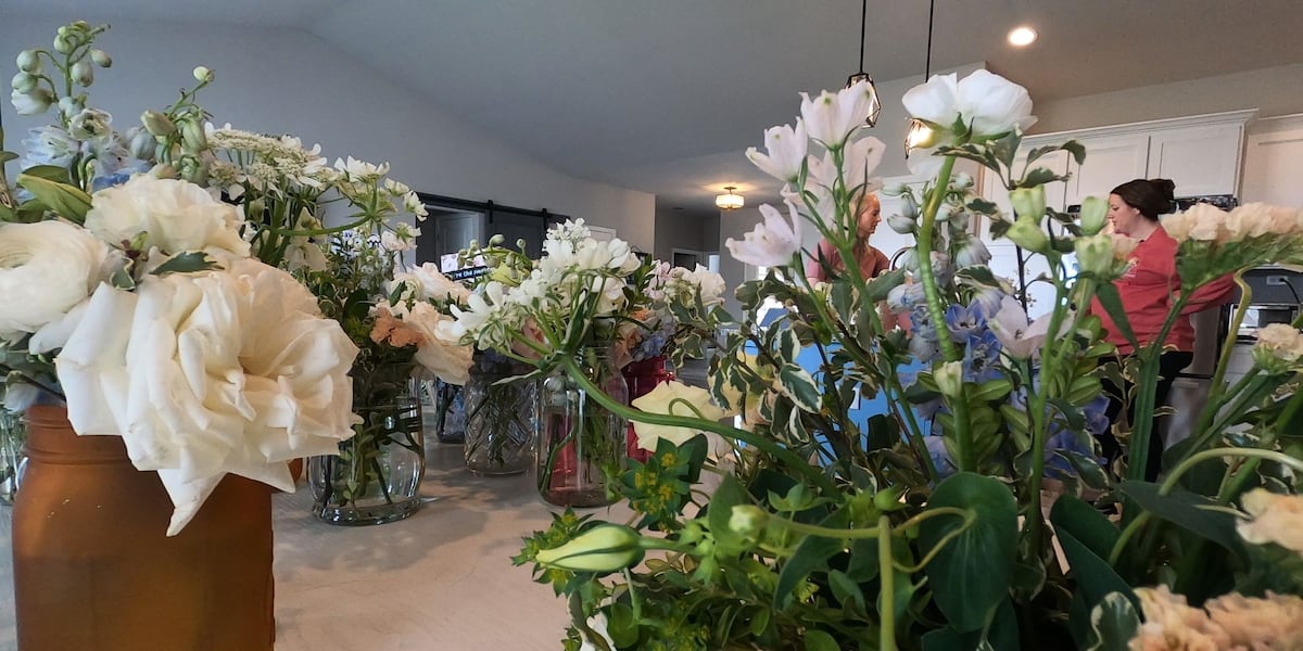 Dane County nonprofit rescues wedding flowers to brighten nursing home residents' days