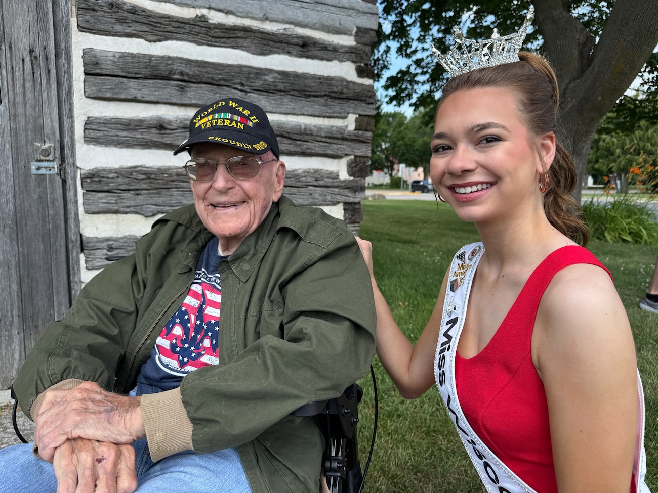 Miss Wisconsin Teen honors veterans in Milton
