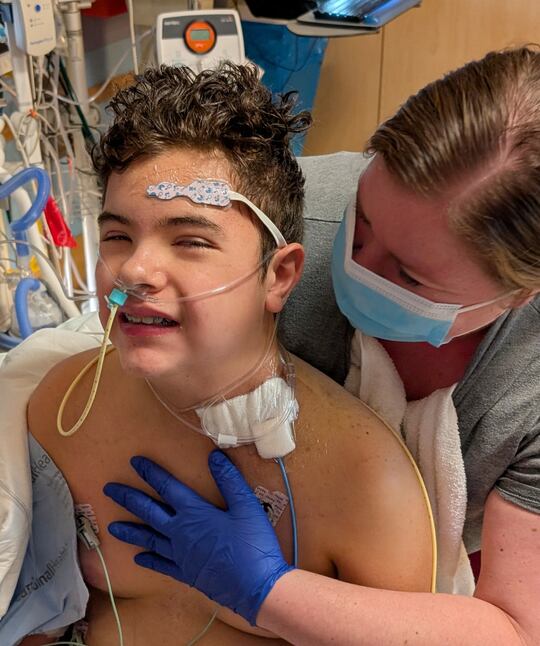 Family of Madison school shooting survivor credits doctors, faith for(01)