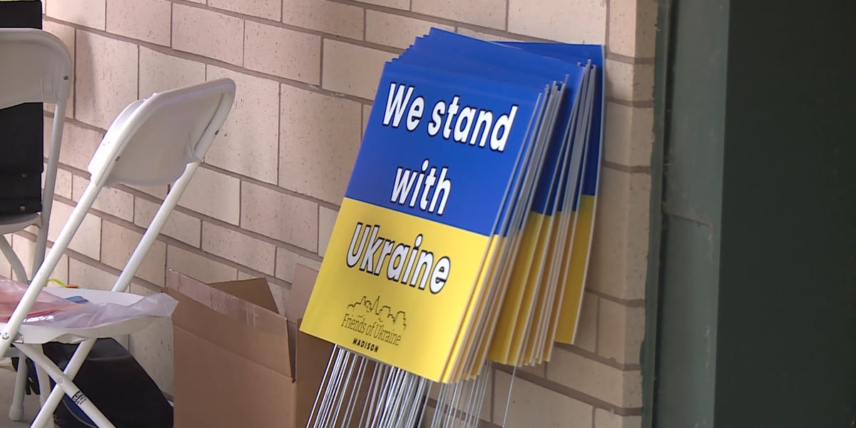 Ukraine Fest attendees celebrate culture amid political peace talks