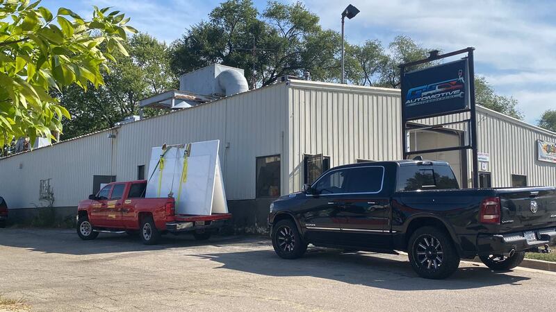 The Winnebago County Coroner’s Office identified the worker as Horacio Prada Dominguez.